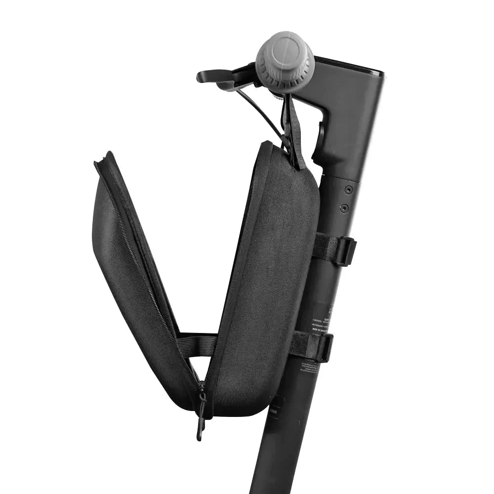 Carrier Black Edition - Förvaringsväska för Elsparkcykel 4L